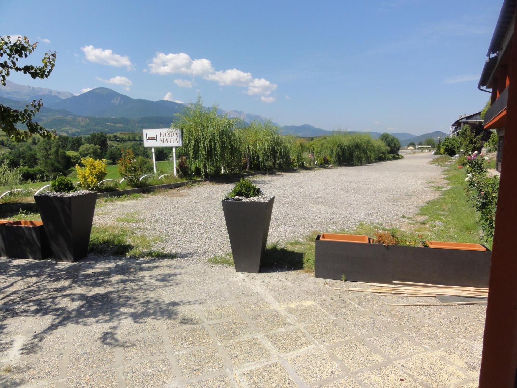 Fonda Matia Hotel Bellver De Cerdanya Ngoại thất bức ảnh