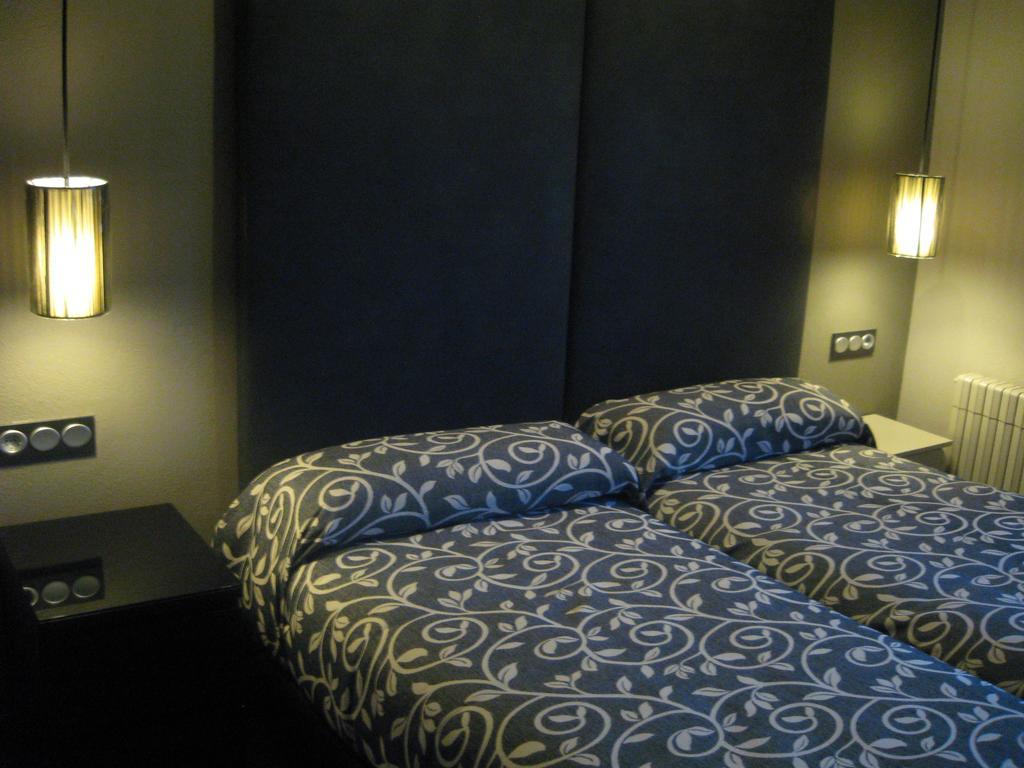 Fonda Matia Hotel Bellver De Cerdanya Ngoại thất bức ảnh