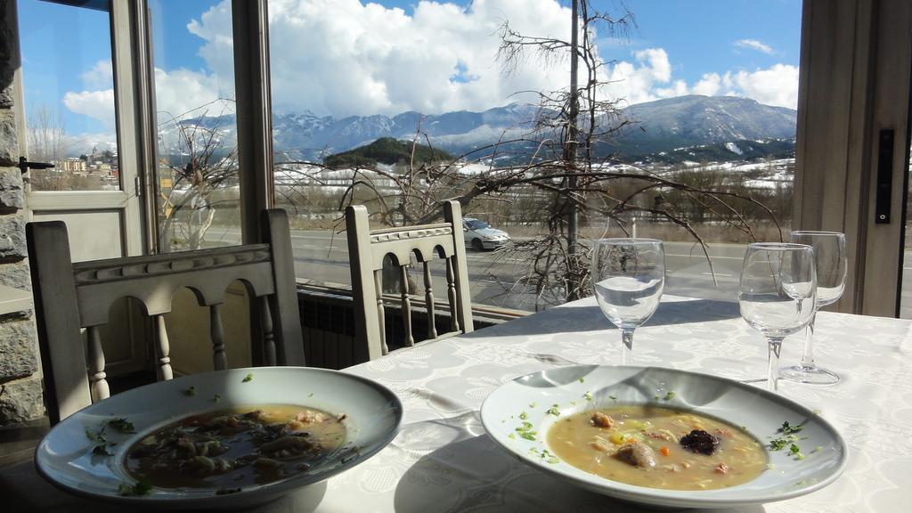 Fonda Matia Hotel Bellver De Cerdanya Ngoại thất bức ảnh