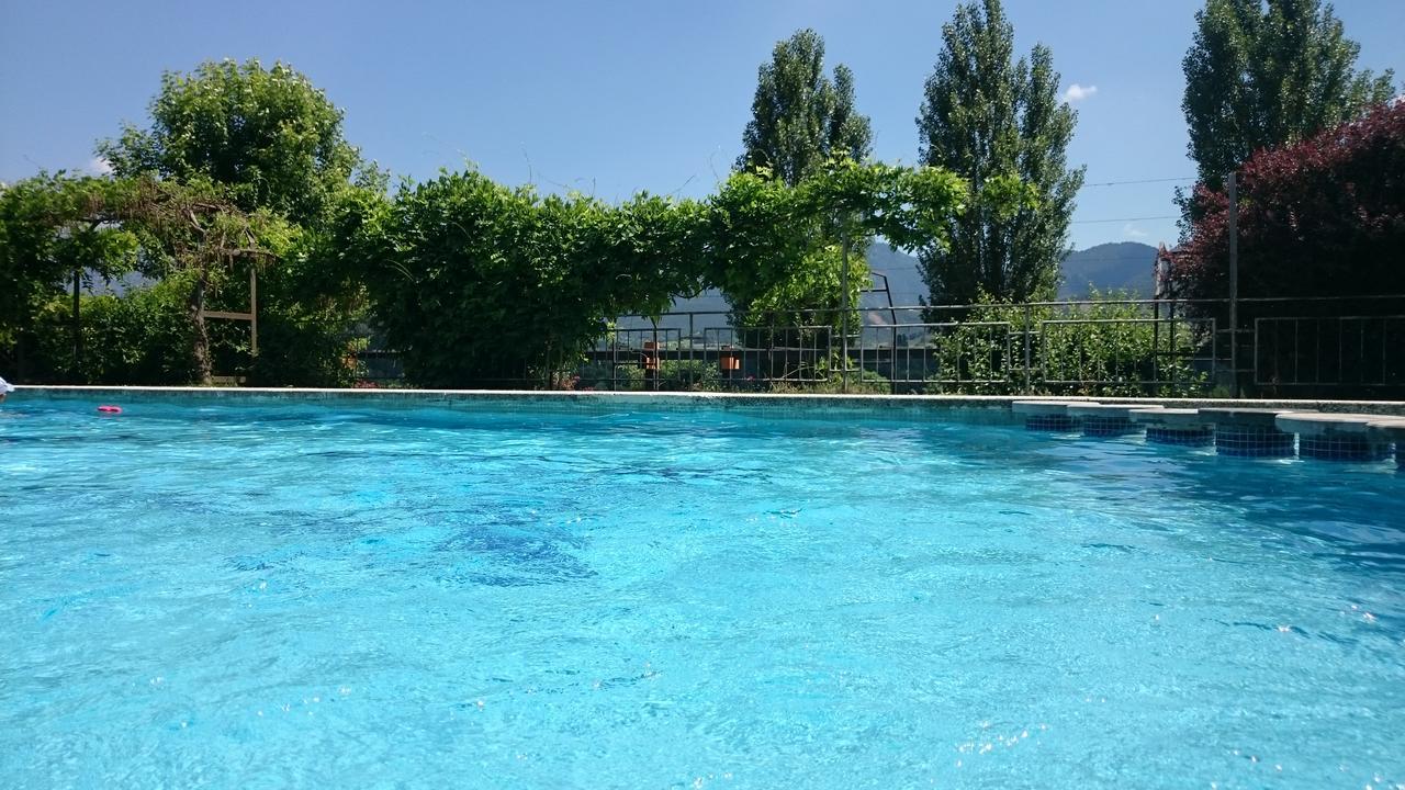 Fonda Matia Hotel Bellver De Cerdanya Ngoại thất bức ảnh