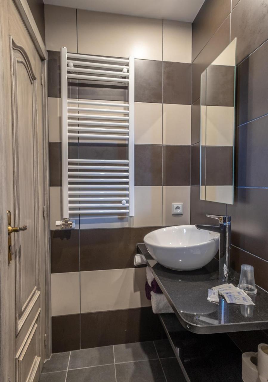 Fonda Matia Hotel Bellver De Cerdanya Ngoại thất bức ảnh